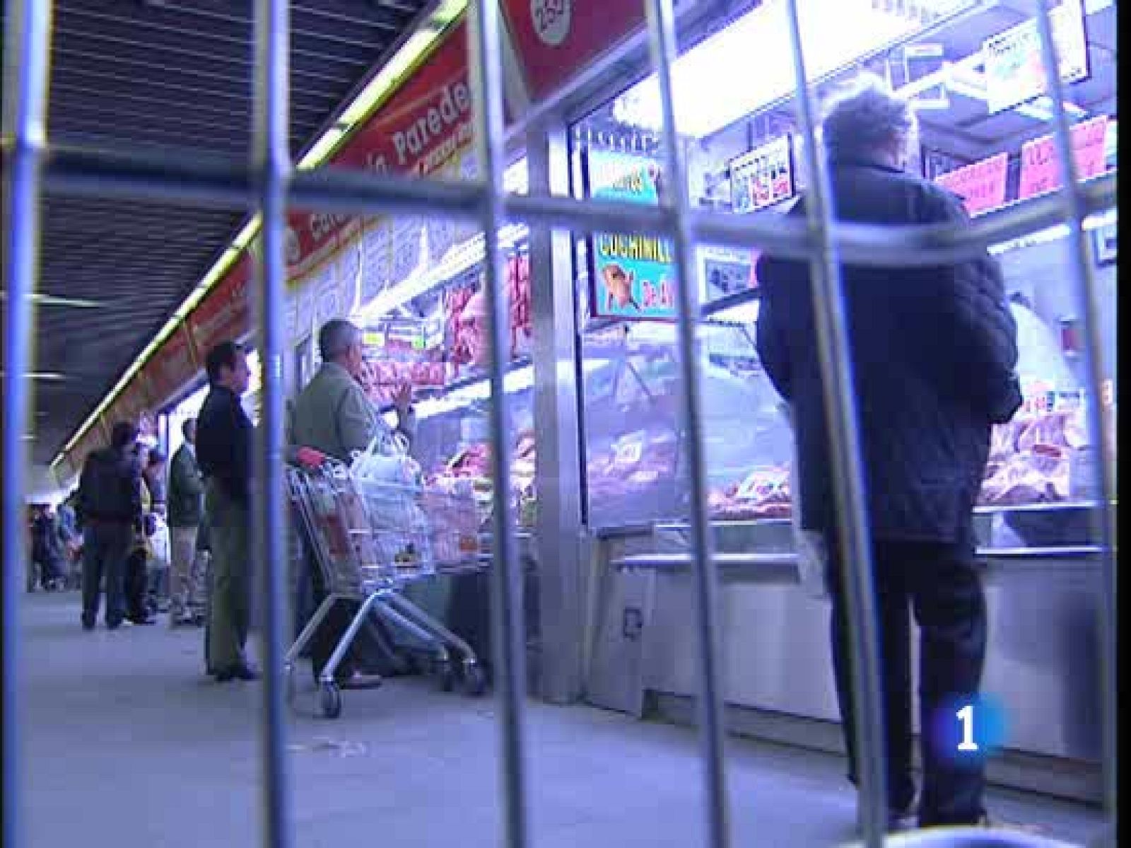 Cerca del 14% de las familias españolas tuvieron muchas dificultades para llegar a fin de mes en 2009 | Ver