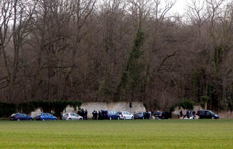 Los terroristas mataron al policía francés para evitar la detención de otros cuatro compañeros