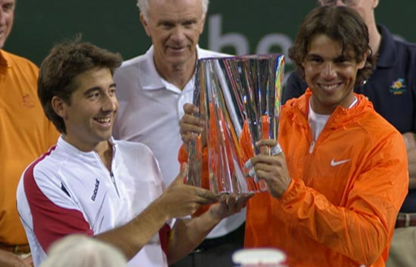 Nadal gana en compañia | Ver