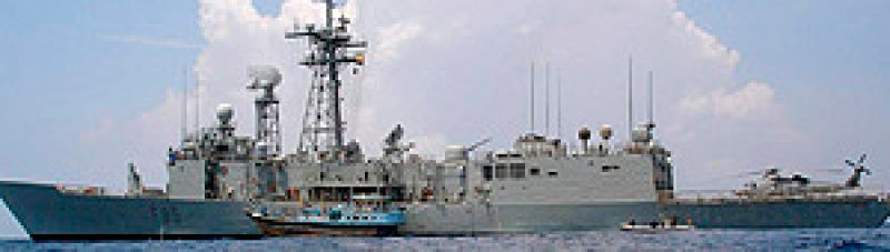 Tropas españolas detienen a seis piratas después de que intentaran asaltar un buque panameño
