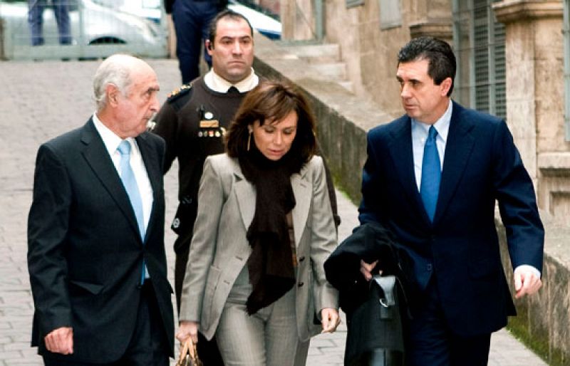 Matas se desvincula del sobrecoste del Palma Arena y trata de justificar su patrimonio