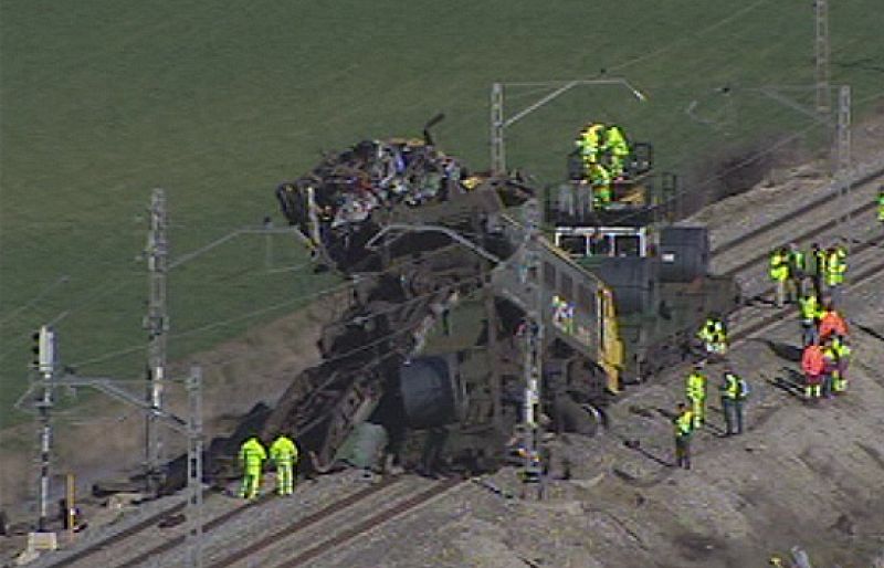 Muere un maquinista al colisionar dos trenes de mercancías en la estación de Arévalo, en Ávila