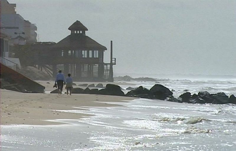 Carrera contrarreloj para tener listas las playas en las vacaciones de Semana Santa