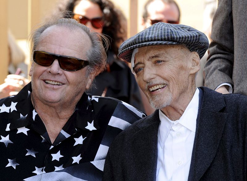 Dennis Hopper, muy deteriorado, recibe su estrella en el Paseo de la Fama de Hollywood