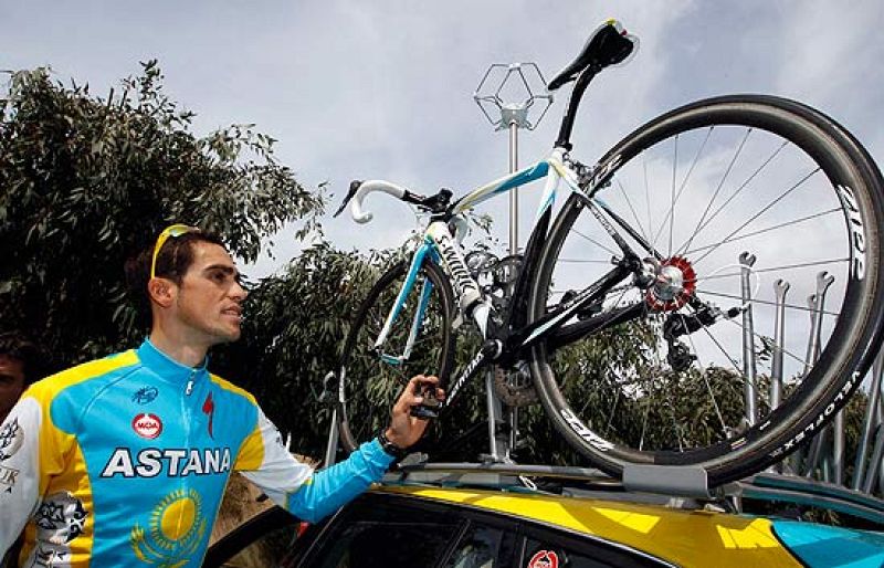 Contador pierde más de un minuto en la primera etapa del Criterium Internacional