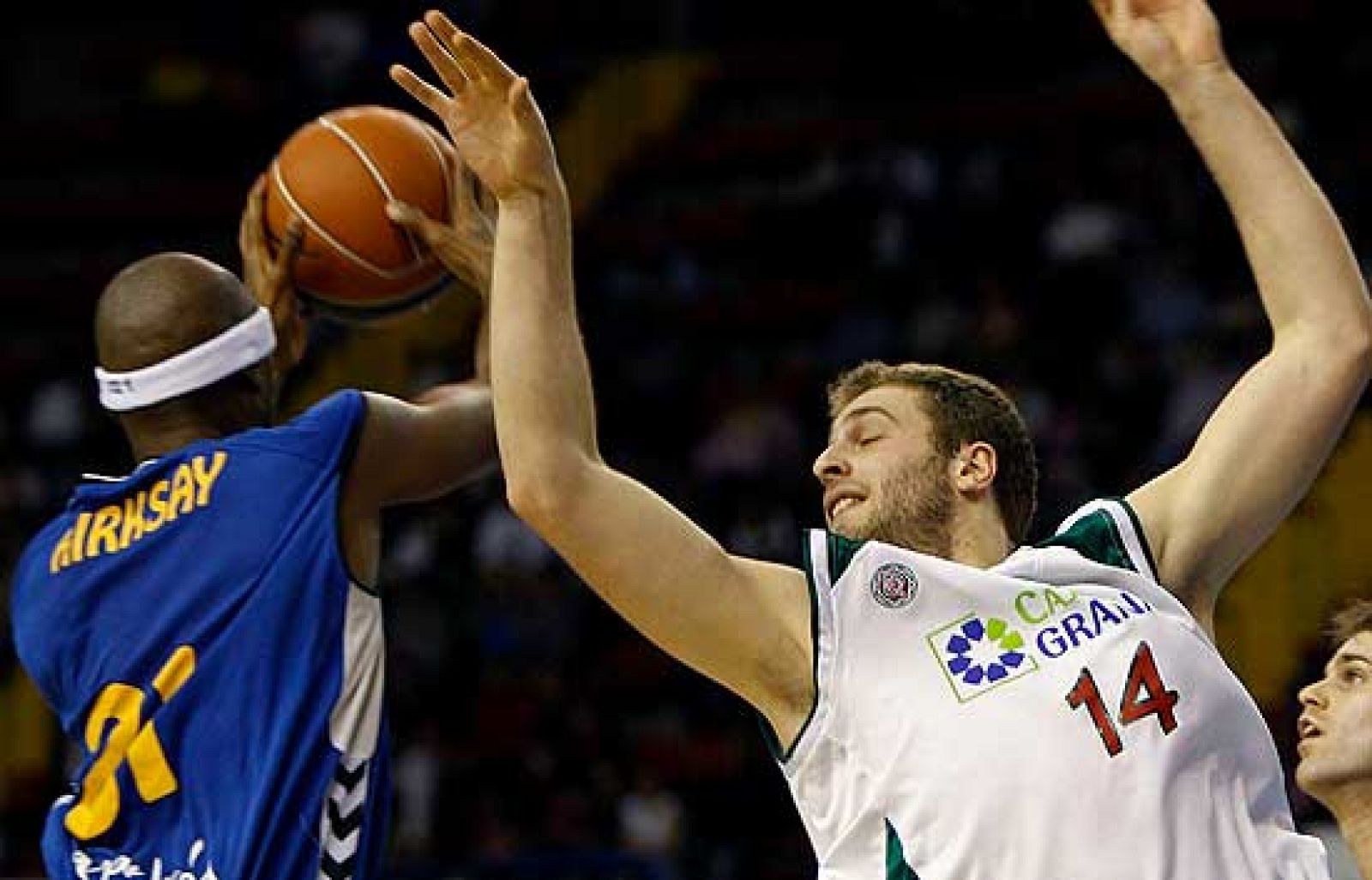 CB Granada 74-85 Cajasol - Baloncesto en RTVE | Ver