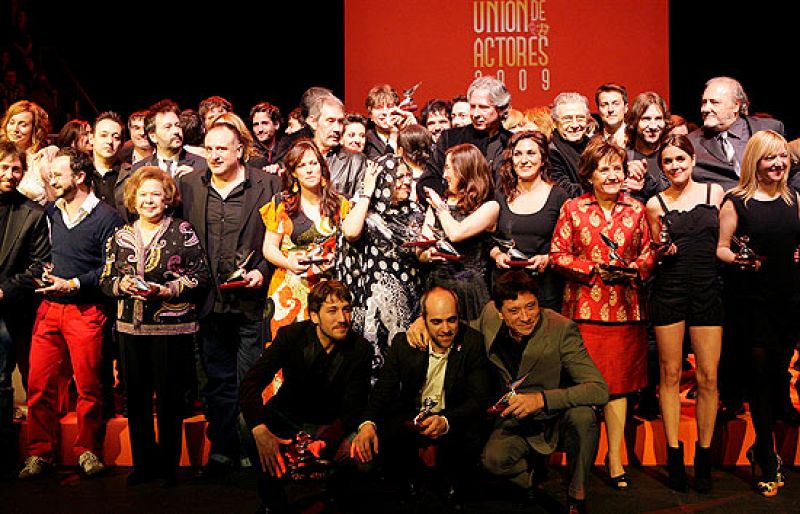 Los repartos de 'La señora' y 'Gordos', de TVE, arrasan en los premios de la Unión de Actores