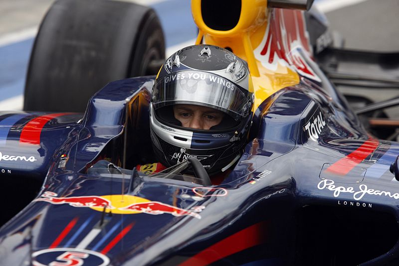 La FIA no investigará de momento a Red Bull