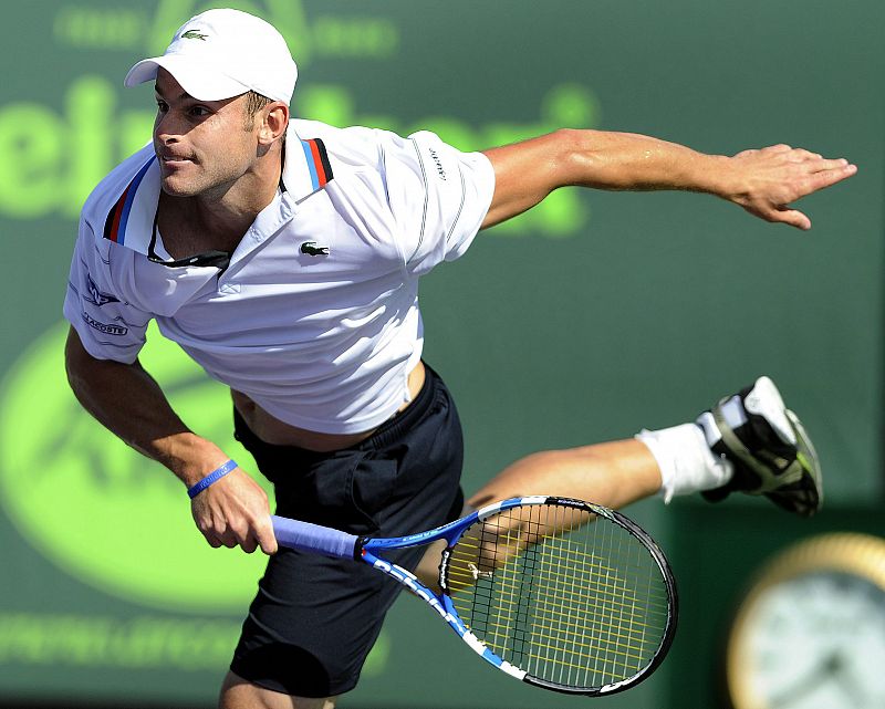 Roddick pone fin a la progresión de Almagro en Miami