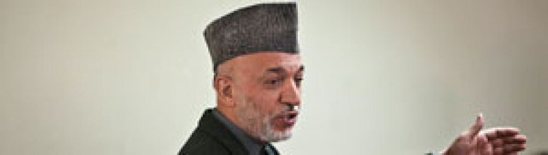 Karzai y Clinton deciden pasar página tras las acusaciones a Occidente de fraude electoral