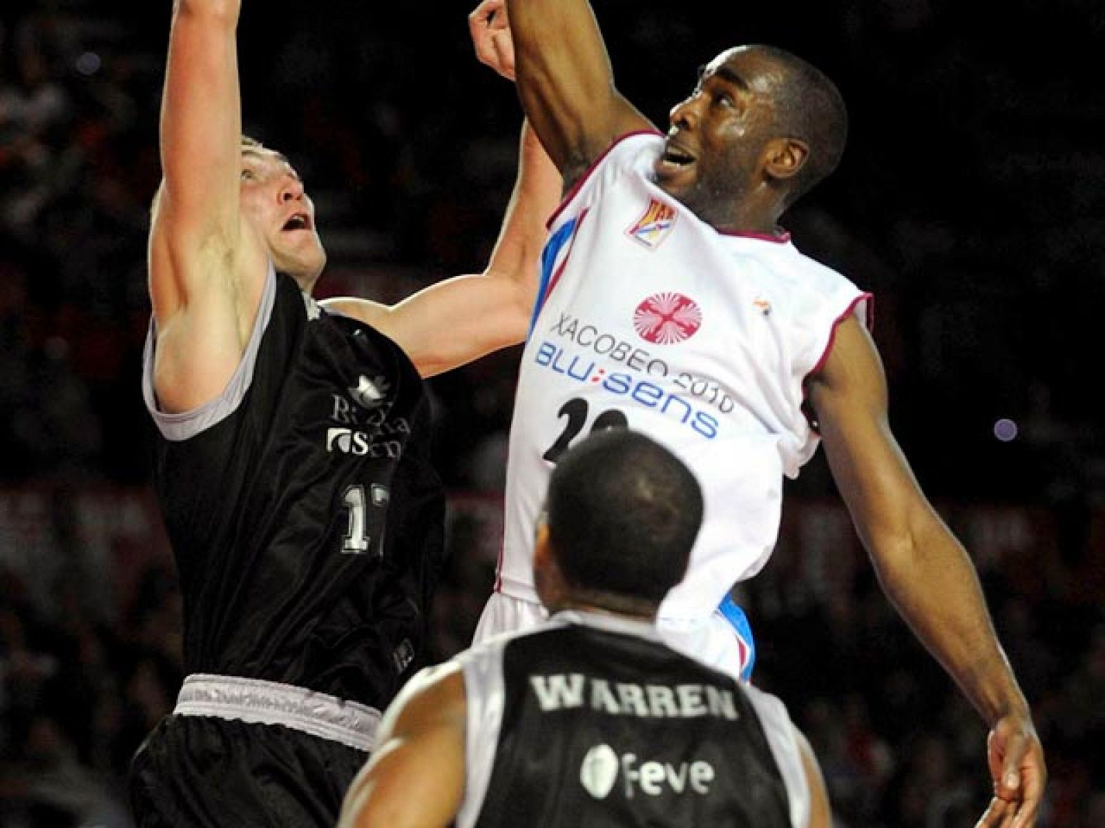 Bizkaia Bilbao 98-58 Xacobeo Blu:Sens - Baloncesto en RTVE | Ver