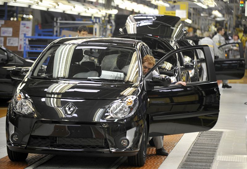Renault-Nissan y Daimler firman un acuerdo de "cooperación estratégica"