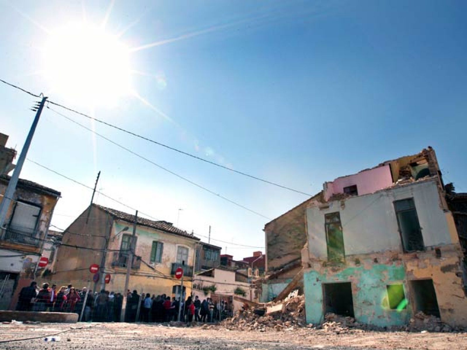 Concentración en el barrio valenciano del Cabanyal en contra de los derribos | Ver