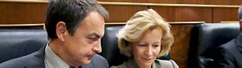 Zapatero afirma que reducirá el déficit "al coste que sea" y que "España no bajará a segunda"