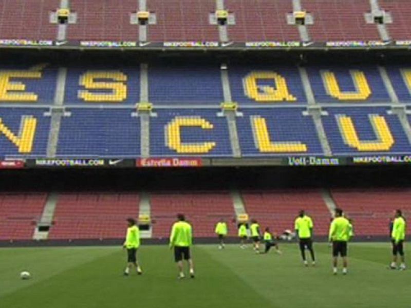 El Barça busca separarse a dos victorias del Madrid a costa del Depor