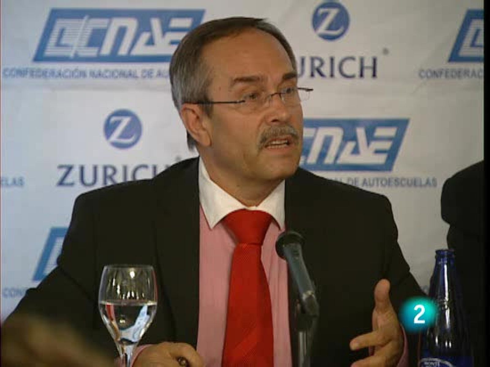 El 40% de los conductores cree que las señales de velocidad están para multar | Ver