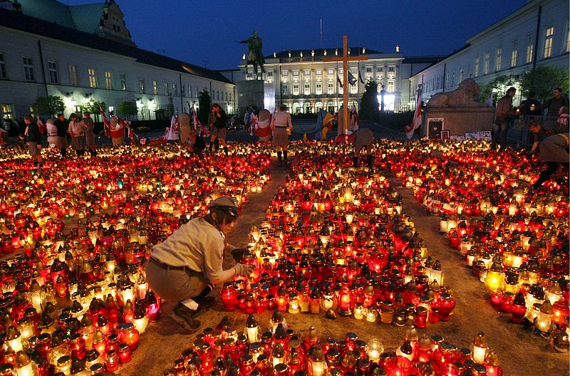Polonia se prepara para despedir al presidente Kazcynski y el resto de víctimas del accidente