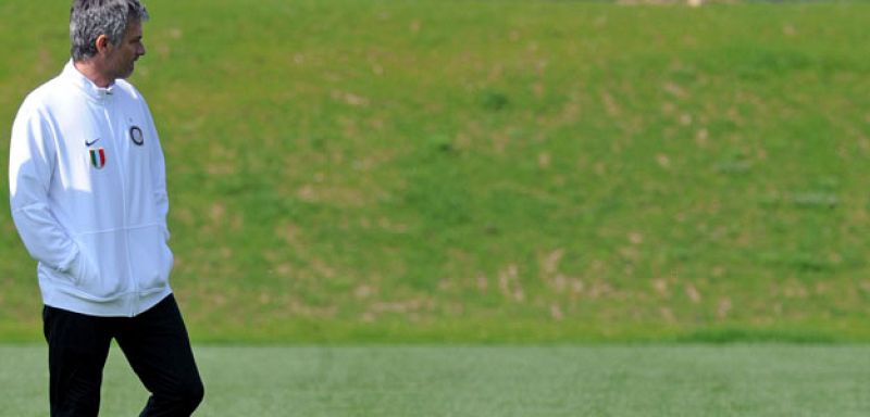 Mourinho: "Tengo un contrato con el Inter"