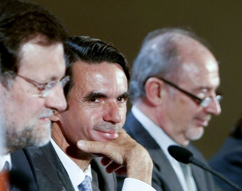 Aznar afirma que pedir al PSOE que genere empleo es "pedir peras al olmo"
