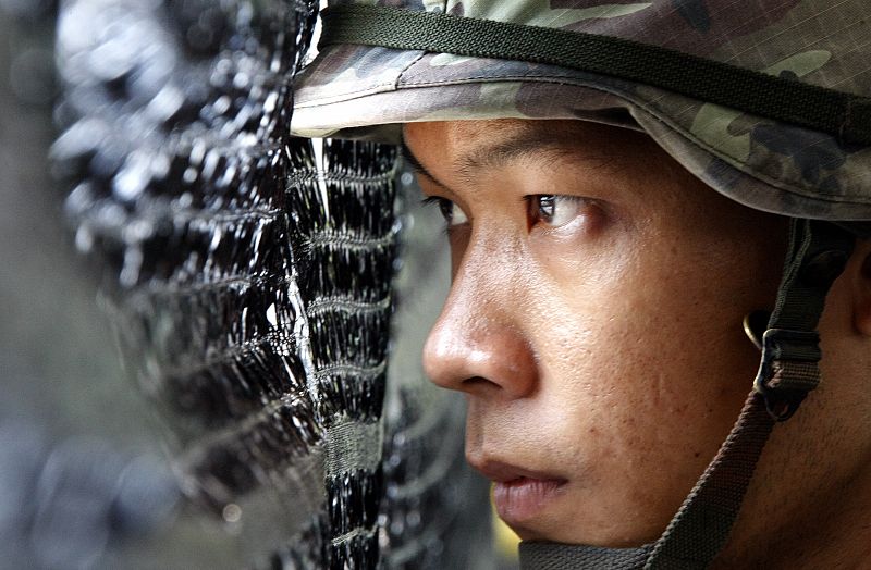 El ejército tailandés empleará "la fuerza" si los manifestantes ocupan el centro financiero