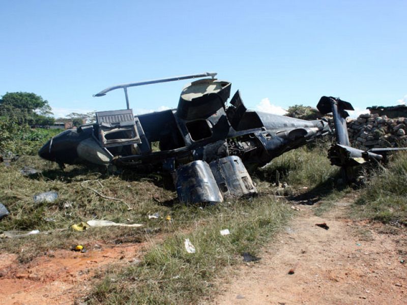 Mueren siete militares en Colombia tras el choque de dos helicópteros