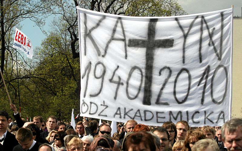 Rusia publica los archivos secretos de la matanza de Katyn tras la catástrofe aérea polaca