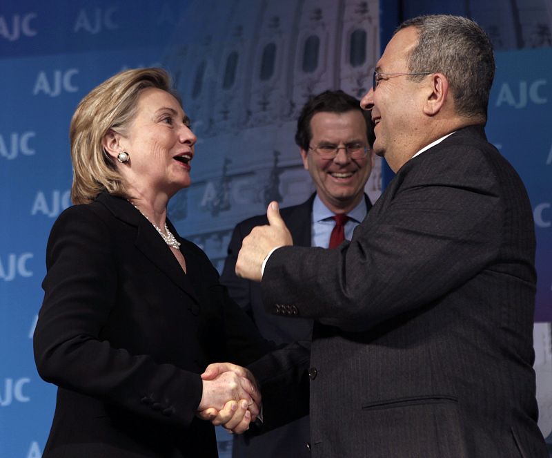 Clinton anuncia la reanudación de las conversaciones entre israelíes y palestinos