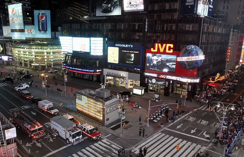 La policía evacúa Times Square de Nueva York al localizar un vehículo con explosivos