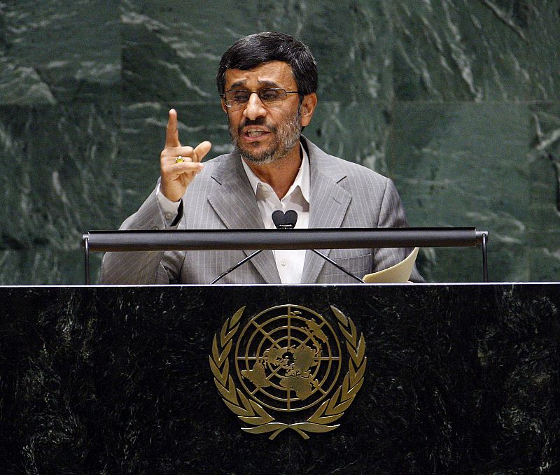Ahmadineyad pide la suspensión de EE.UU. del OIEA entre el boicot de las potencias occidentales