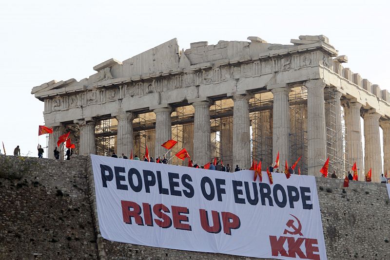 Las protestas en el sector público obligan a cancelar vuelos y trenes en Grecia