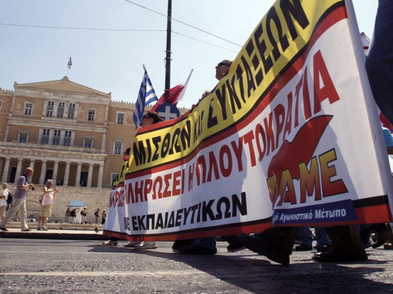 Alemania anuncia que la banca privada se suma a las ayudas a Grecia