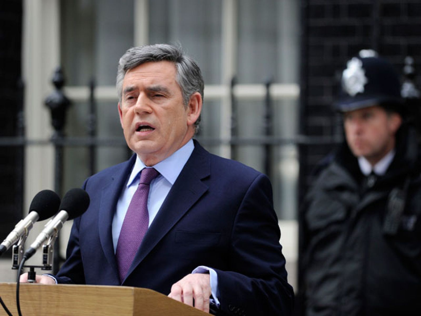 Gordon Brown anuncia que dimitirá en otoño como líder de los laboristas | Ver