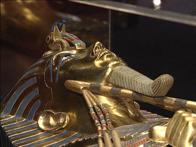 Una exposición reconstruye, a tamaño natural, los tesoros y la tumba de Tutankhamon