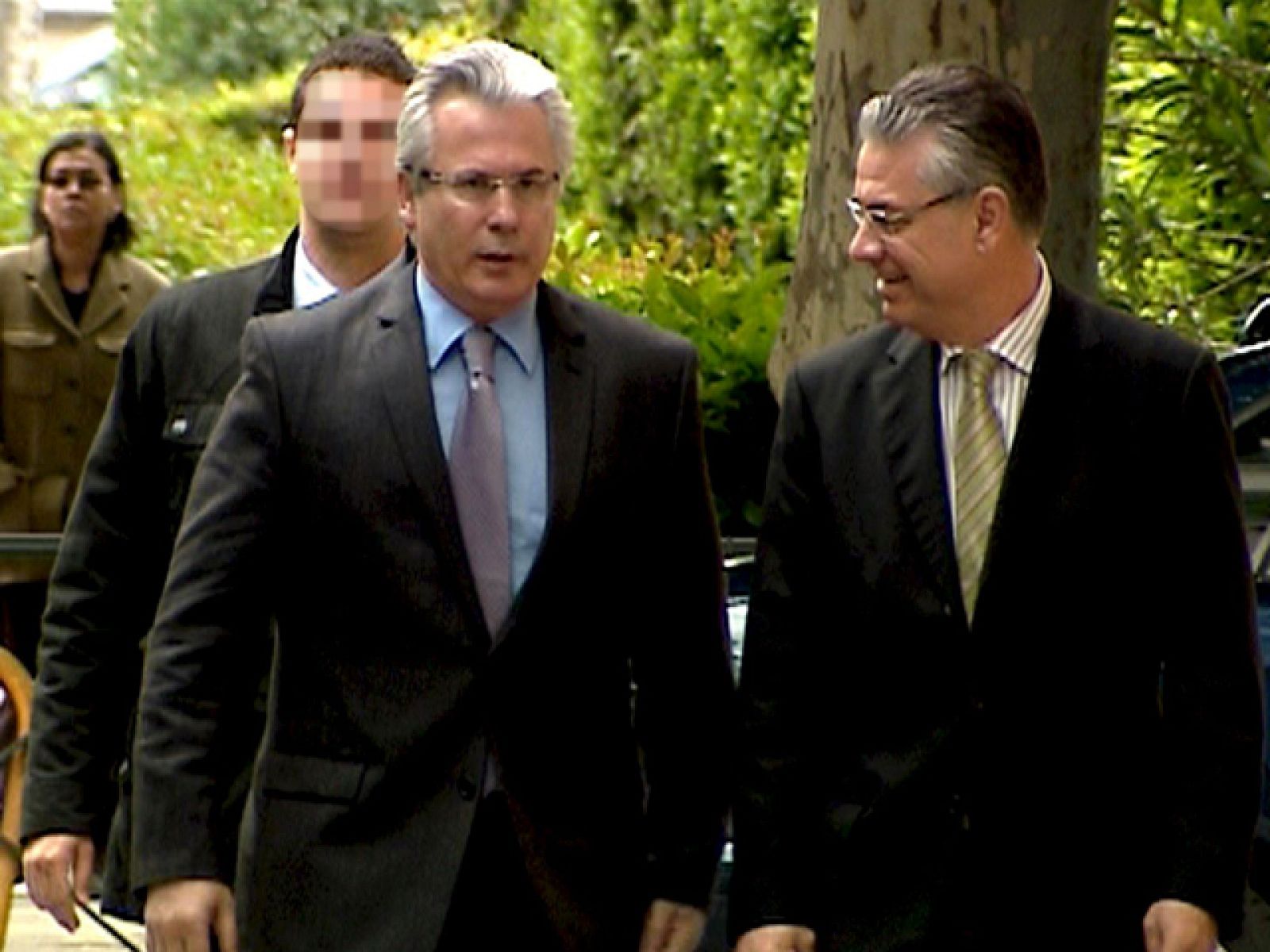 Exteriores apoya la solicitud de traslado temporal del juez Baltasar Garzón a la Corte Penal Internacional | Ver