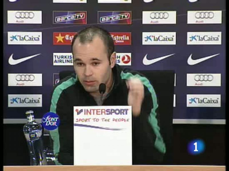 Iniesta: "Espero acabar la temporada jugando y ganando la Liga"