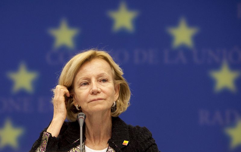 Salgado detalla al Eurogrupo la batería de recortes para acelerar la reducción del déficit español