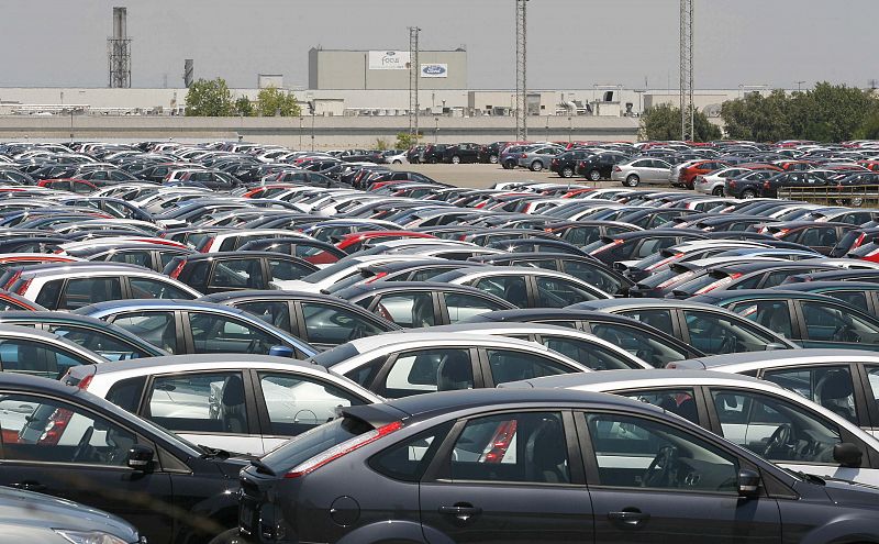 Las ventas de coches en Europa caen un 6,9% en abril, el primer descenso en diez meses