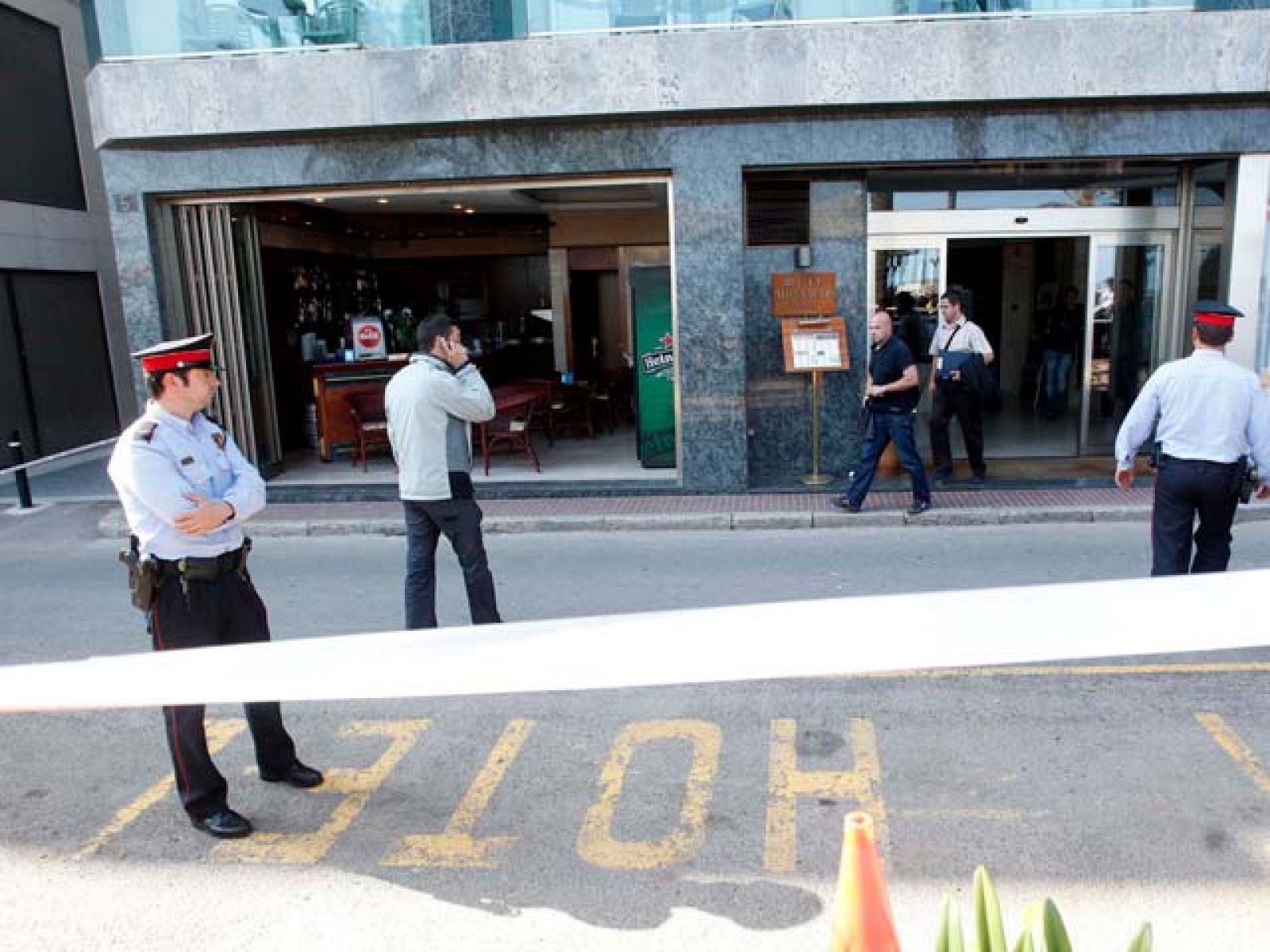 En Lloret de Mar, Girona, una mujer mata a sus dos hijos | Ver