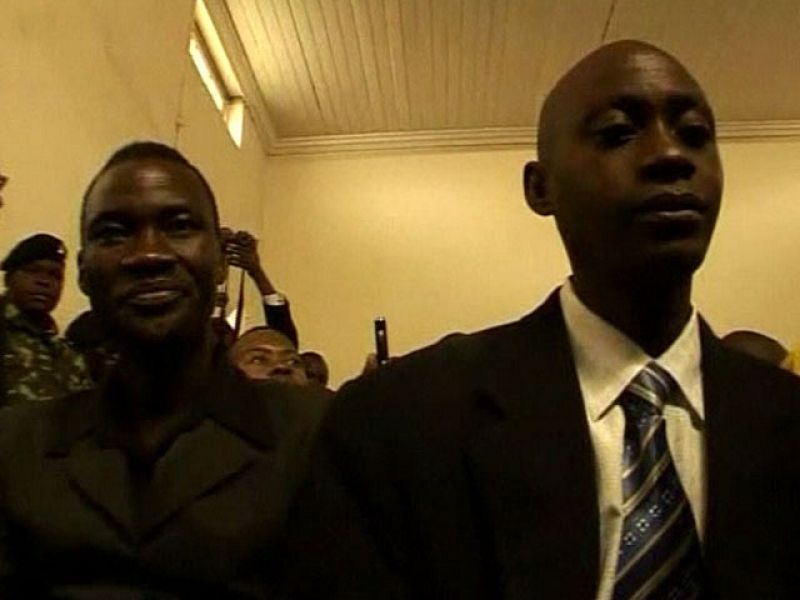 Malawi "justifica la discriminación" al condenar a 14 años de cárcel a un pareja homosexual