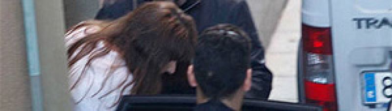 Los servicios sociales británicos quisieron quitarle la custodia a la parricida de Lloret y ella huyó