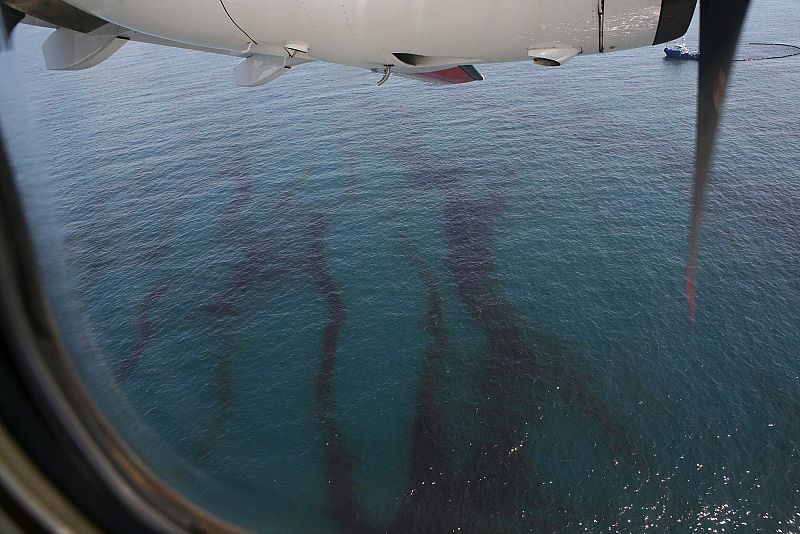 Obama crea una comisión de investigación mientras la marea negra sigue avanzando