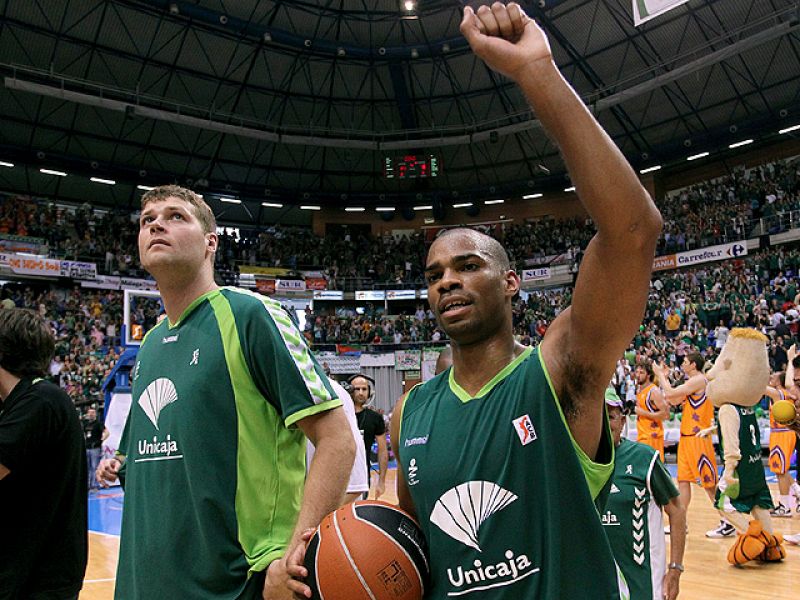 Unicaja pasa a semifinales a costa del Power Valencia