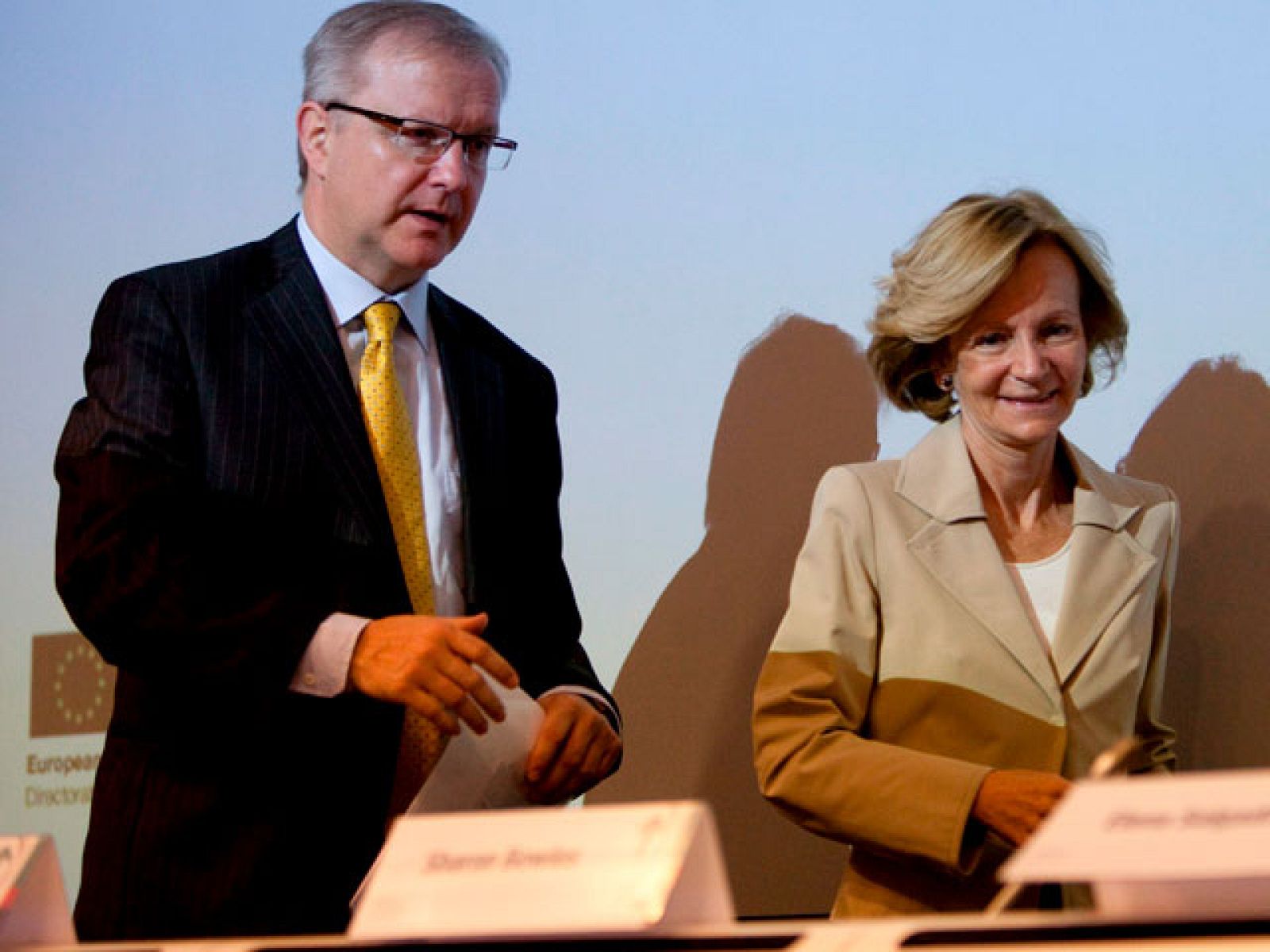 Salgado apoya el "fondo" de las peticiones hechas por el FMI,.