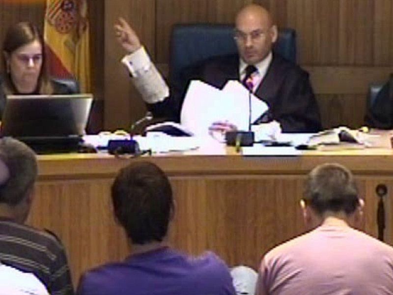 El juez expulsa de la sala en el inicio del juicio a un etarra acusado de planear un atentado en Azca