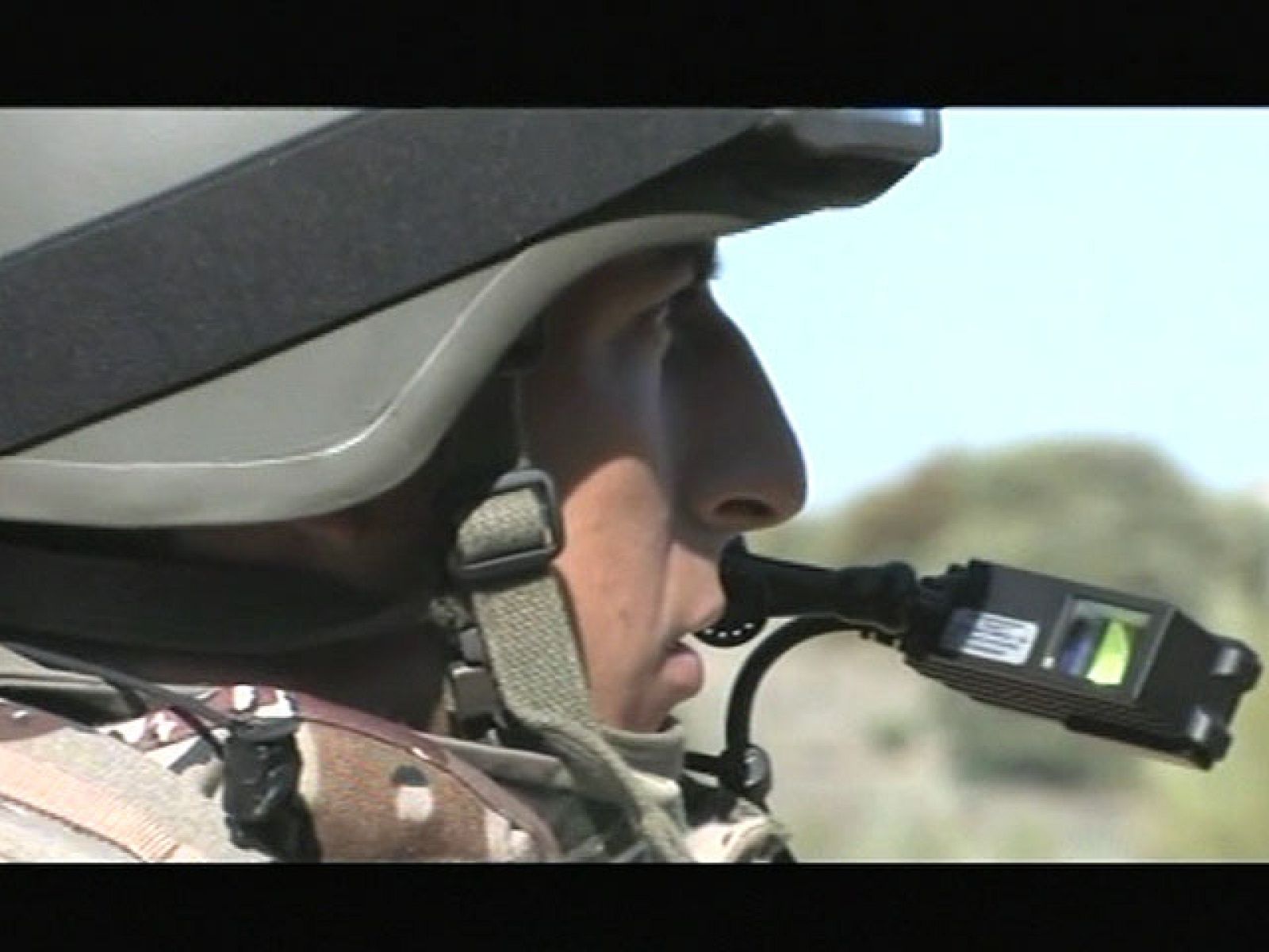 Defensa ha presentado hoy en Granada los prototipos de lo que llaman el Combatiente del Futuro | Ver