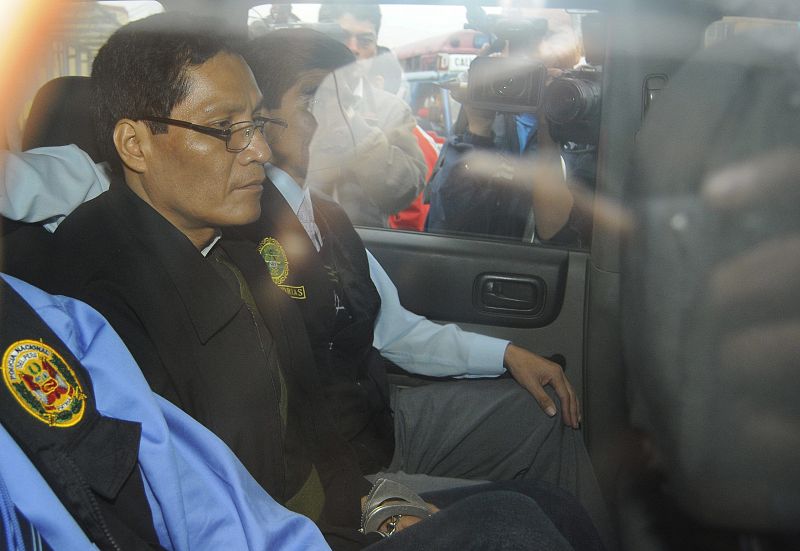 El líder indígena peruano Alberto Pizango es detenido nada más regresar a Lima