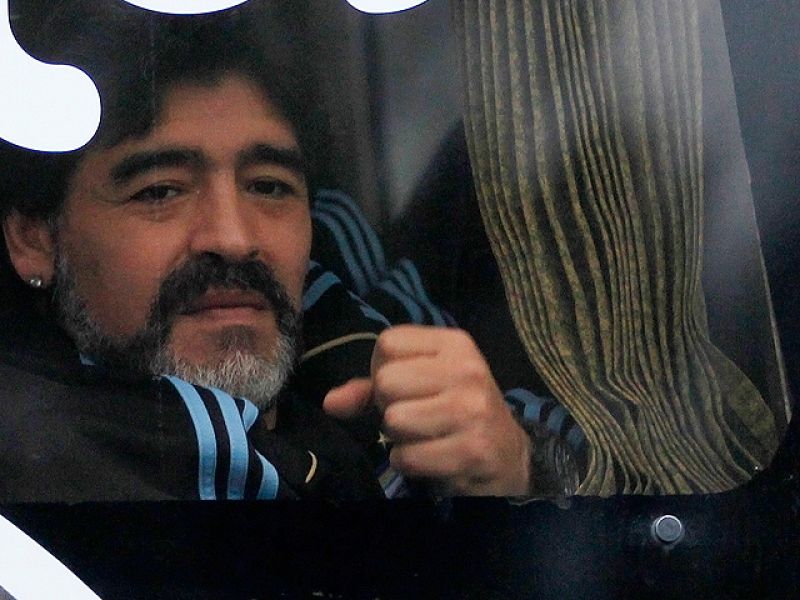 Maradona se desnudará en el Obelisco si Argentina gana el Mundial