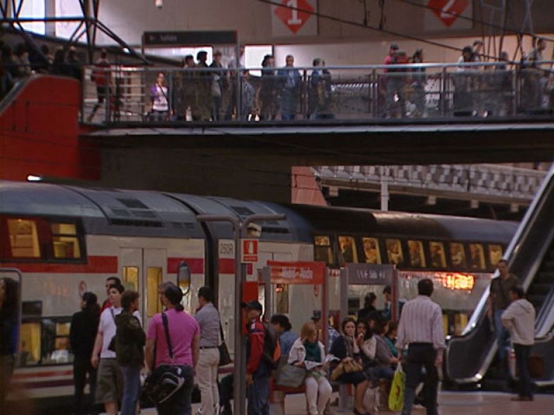 La huelga en Renfe afecta a 1.800 trenes y 500.000 viajeros, la mayoría de Cercanías