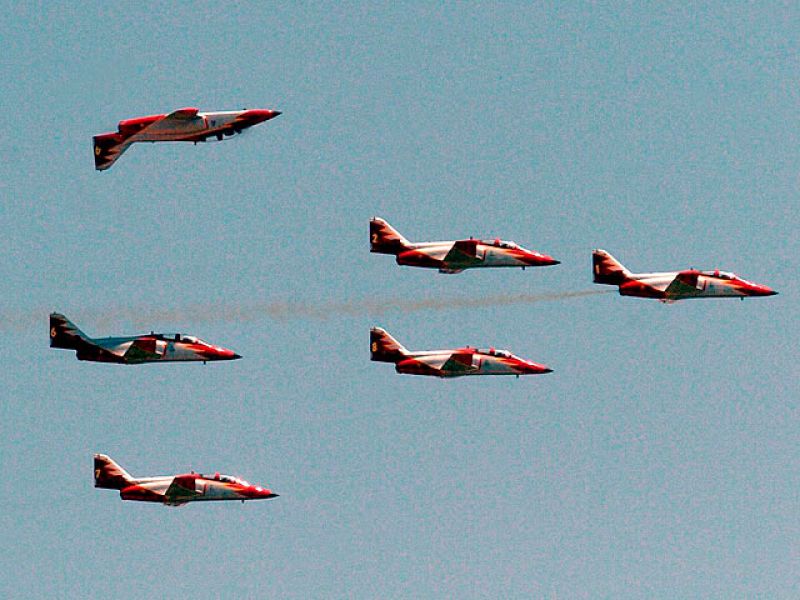 50.000 personas asisten a un simulacro de rescate de rehenes por el Día de las Fuerzas Armadas