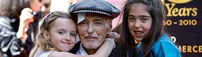 Muere Dennis Hopper a los 74 años de edad